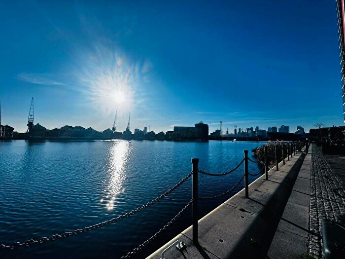 1 Bedroom Apartment For Sale In Western Gateway, London, E16