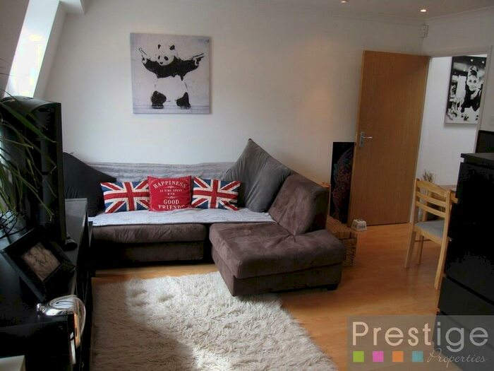 1 Bedroom Apartment To Rent In Kentish Town Road, London, NW5