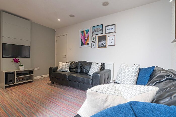 4 Bedroom Terraced House To Rent In Cauldon Road, Stoke, ST4