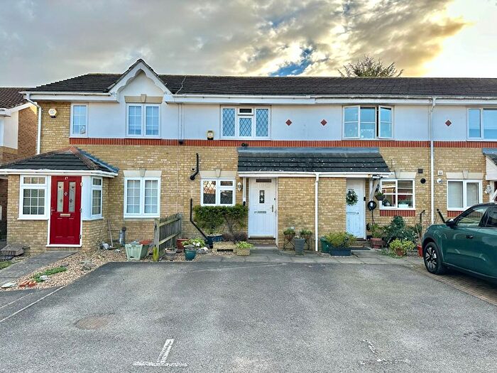 2 Bedroom Terraced House For Sale In Wepham Close, Hayes, UB4