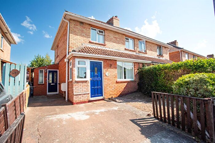 2 Bedroom Semi-detached House For Sale In Roman Road, Taunton, TA1