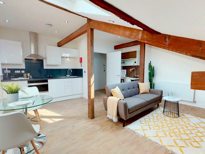 1 Bedroom Apartment To Rent In Apt, Clarendon Road #, LS2