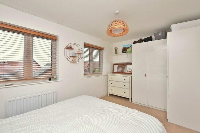 2 Bedroom Semi-Detached House For Sale In Shaughnessy Way, Houlton, CV23