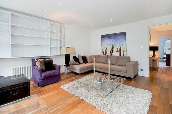 2 Bedroom Flat To Rent In York Street, Marylebone, London, W1U