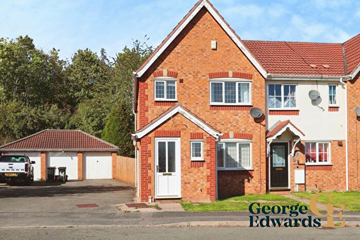 3 Bedroom End Terrace House To Rent In Amersham Way, Measham, Swadlincote, DE12