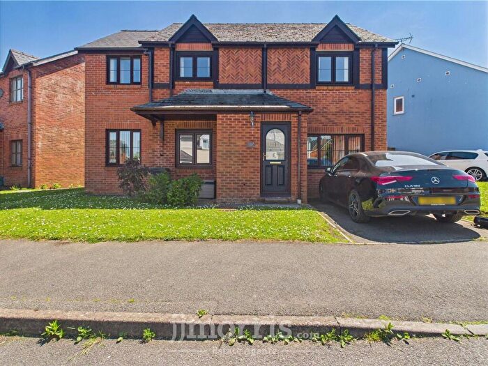 5 Bedroom House For Sale In Tudor Gardens, Merlins Bridge, SA61