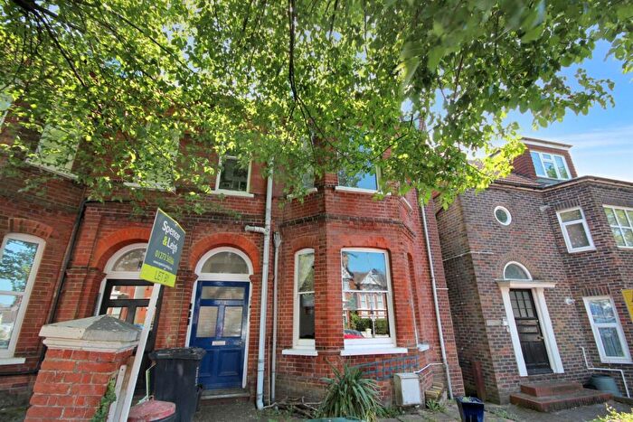 1 Bedroom Flat To Rent In Freshfield Road, Brighton, BN2