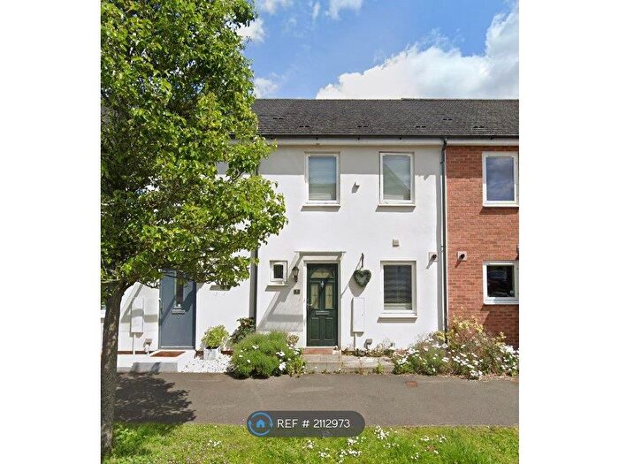 2 Bedroom Terraced House To Rent In Beverley Road, Bracknell, RG12