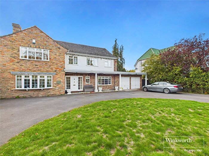 5 Bedroom Detached House To Rent In Kidmore End Road, Emmer Green, Reading, Berkshire, RG4