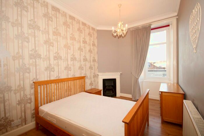 1 Bedroom Flat To Rent In Kings Park Road, Cathcart, Glasgow, G44