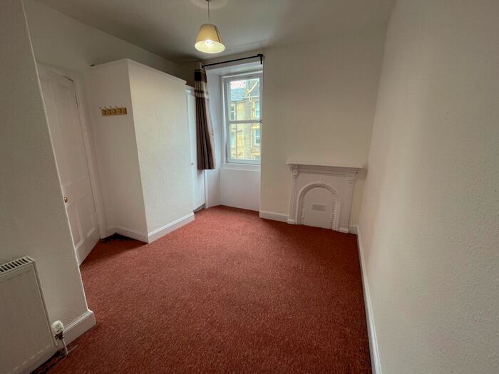 1 Bedroom Flat To Rent In Wardlaw Place, Edinburgh, EH11
