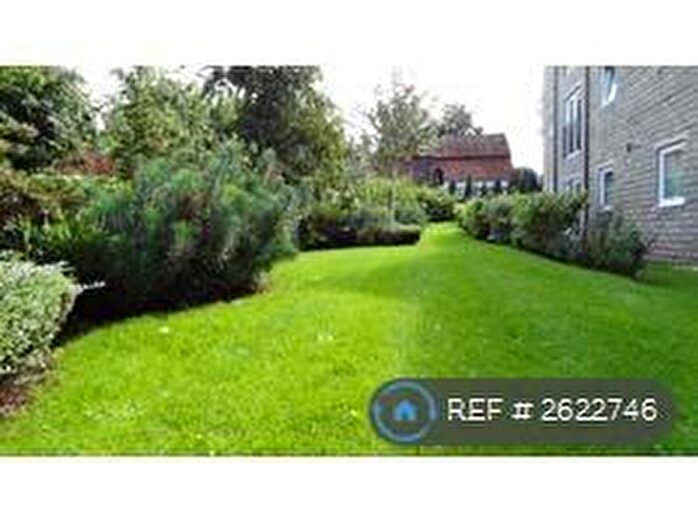 1 Bedroom Flat To Rent In Hartshaw, Rotherham, S60