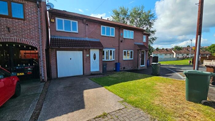 3 Bedroom Semi-Detached House To Rent In Milford Avenue, Elsecar, S74