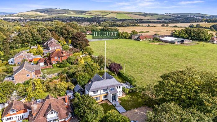 4 Bedroom Detached House For Sale In Maudlin Lane, Bramber, BN44