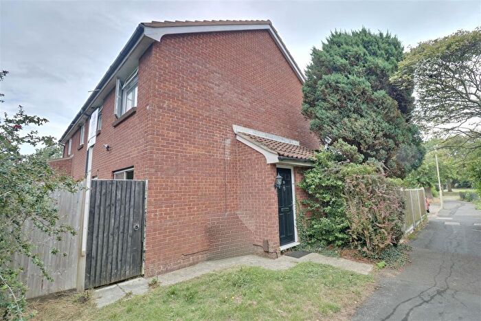 1 Bedroom End Of Terrace House To Rent In Harrier Close, Lee-On-The-Solent, PO13