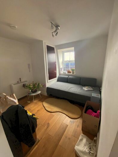 2 Bedroom Flat To Rent In Springale Road, Stoke Newington, N16