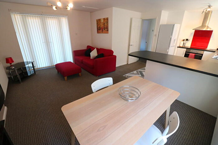 2 Bedroom Flat To Rent In Marine Wharf, HU1