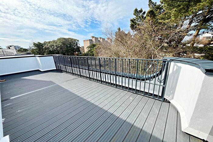 2 Bedroom Flat To Rent In Bournemouth, BH1