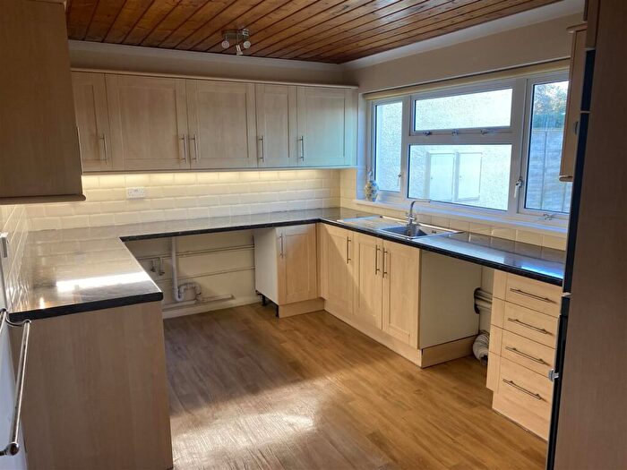 3 Bedroom Terraced House For Sale In Maes Ingli, Newport, SA42