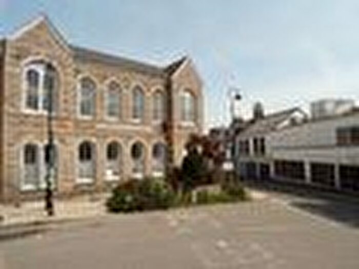 1 Bedroom Flat To Rent In Trevithick Road, Camborne, TR14