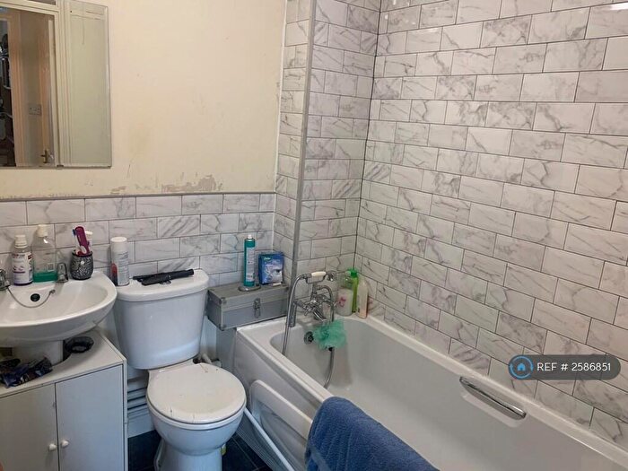 1 Bedroom Flat To Rent In Ashleigh House, Rushden, NN10