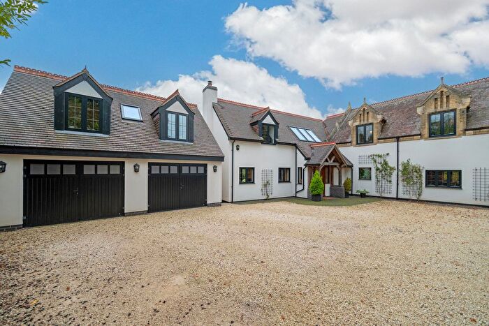 5 Bedroom Detached House For Sale In Clifton Upon Dunsmore, Rugby, Warwickshire, CV23