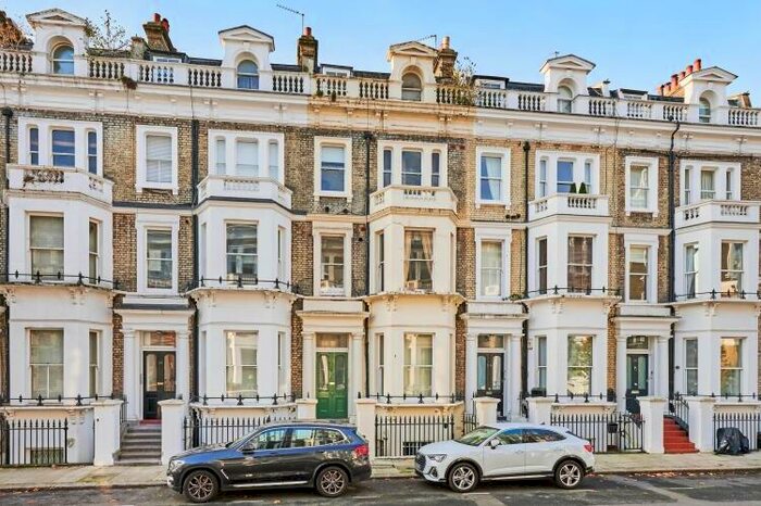 1 Bedroom Apartment To Rent In Westgate Terrace Earls Court, SW10