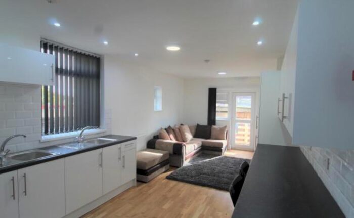 8 Bedroom Terraced House To Rent In Pen-y-wain Road, Cardiff(City), CF24