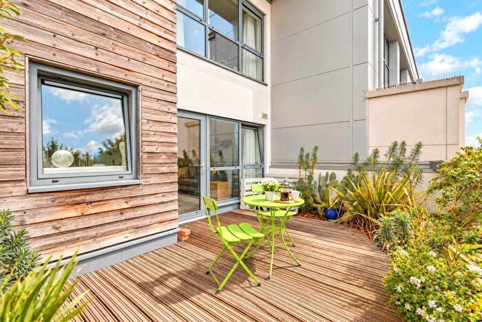 1 Bedroom Apartment For Sale In Park Way, Newbury, Berkshire, RG14