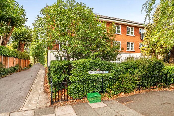 2 Bedroom Apartment For Sale In Albany House, Lovelace Road, Surbiton, KT6