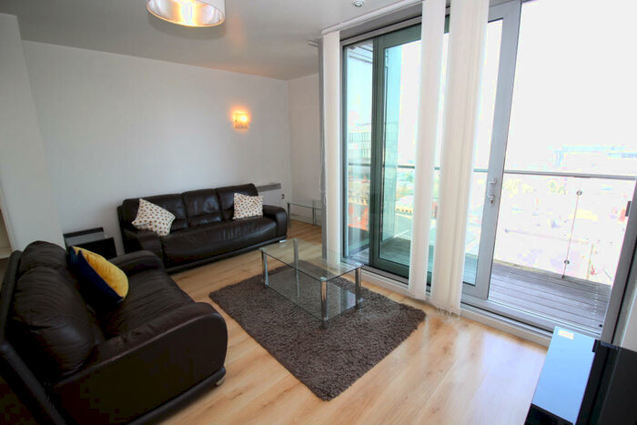 2 Bedroom Apartment To Rent In -, Watson Street, Manchester, M3