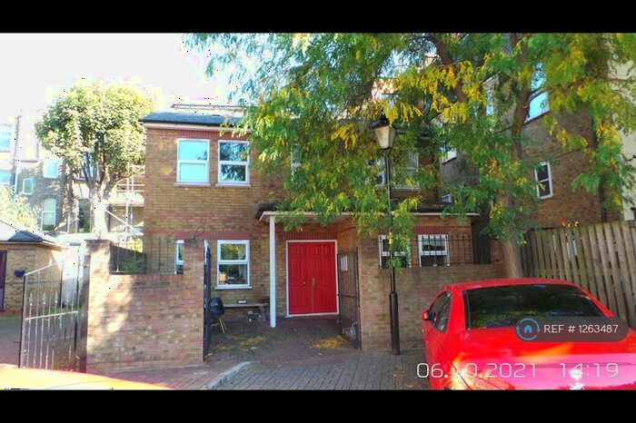 4 Bedroom Detached House To Rent In Chester Crescent, London, E8