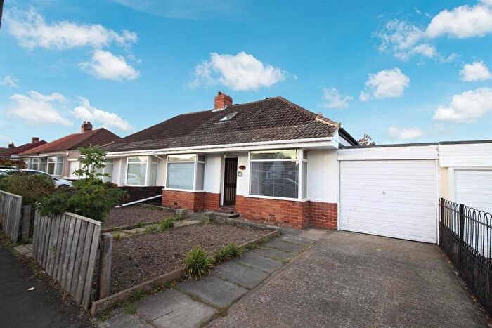 4 Bedroom Semi-Detached Bungalow To Rent In Woodlands Park Villas, Woodlands Park, Newcastle Upon Tyne, NE13