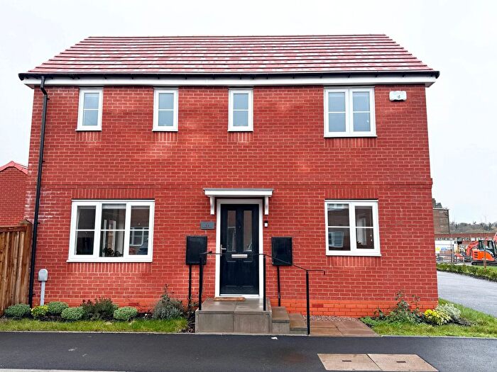 3 Bedroom Detached House To Rent In Sundowner Grove, Tipton, DY4