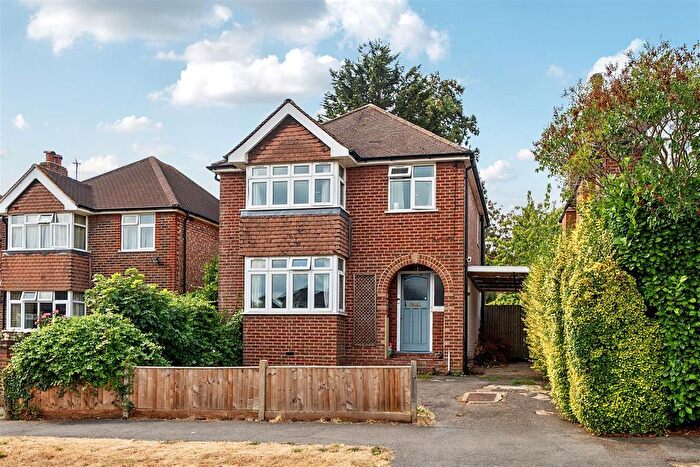 3 Bedroom Detached House To Rent In Rydes Hill Road, Guildford, GU2