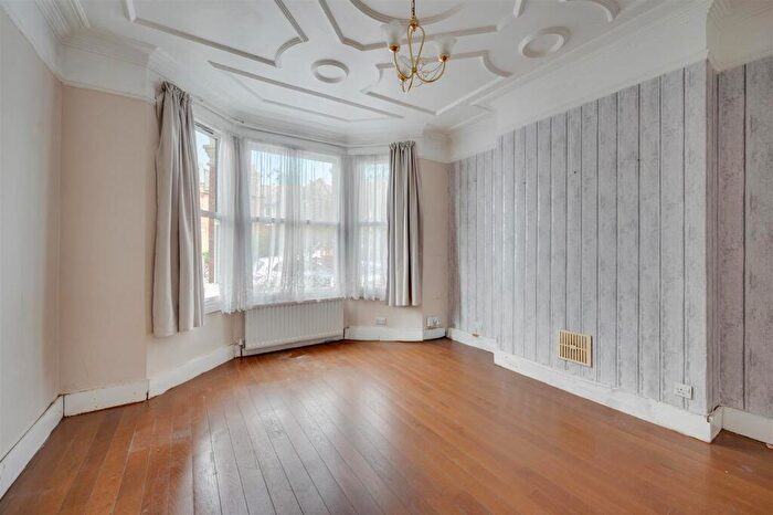 3 Bedroom Property For Sale In Holland Road, London, NW10
