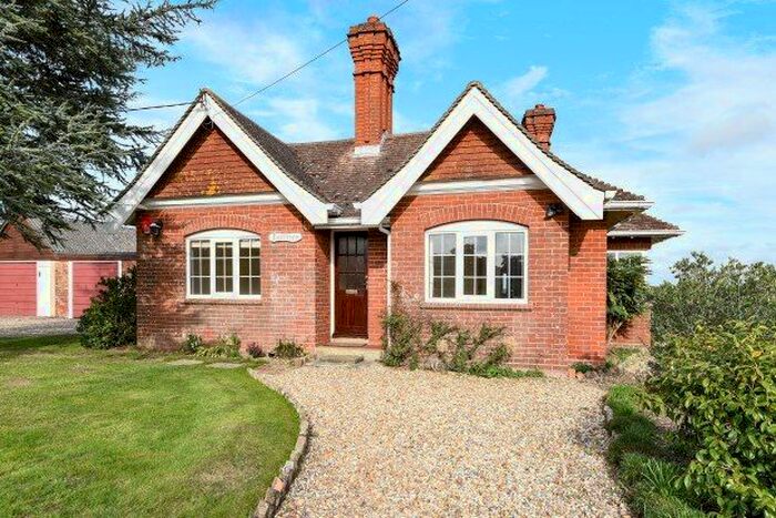 4 Bedroom Property To Rent In 3 Tanners Lane, Lymington SO41