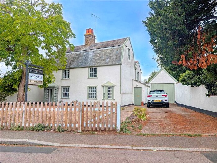 5 Bedroom Detached House For Sale In Victoria Place, Brightlingsea, CO7