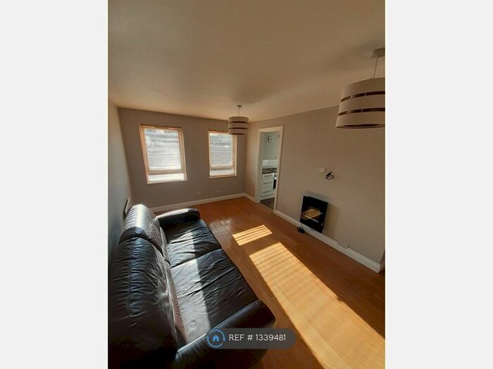 Studio To Rent In Gannahs Farm Close, Sutton Coldfield, B76
