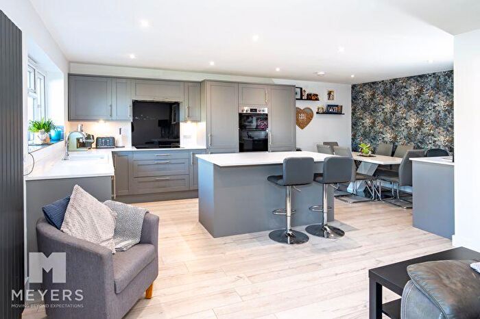 2 Bedroom Bungalow For Sale In Kestrel Court | Ringwood |, BH24