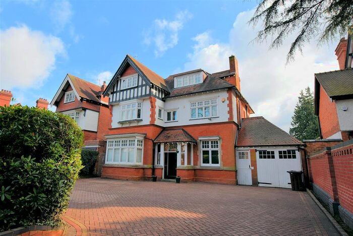 7 Bedroom Detached House To Rent In St. Bernards Road, Solihull, B92