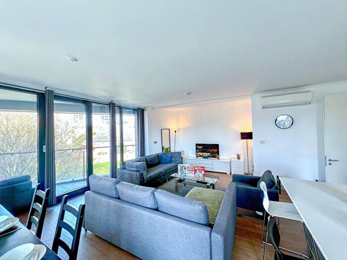 3 Bedroom Flat To Rent In Bermondsey, SE1