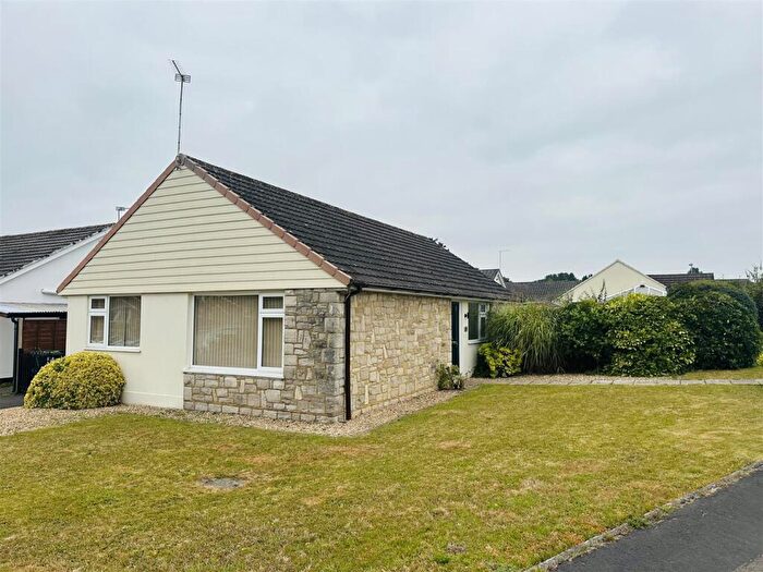 3 Bedroom Detached Bungalow To Rent In Coppice Avenue, Ferndown, BH22