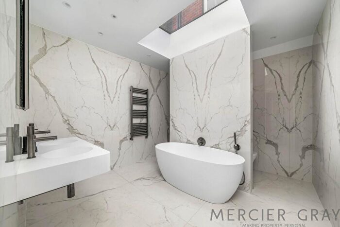 2 Bedroom House To Rent In Holly Bush Vale, Hampstead, NW3