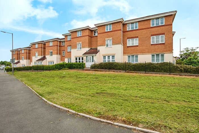 2 Bedroom Flat For Sale In Waring Avenue, St. Helens, Merseyside, WA9