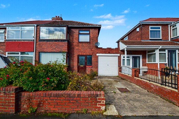 3 Bedroom Semi-Detached House For Sale In Hillside Avenue, Newcastle Upon Tyne, NE15