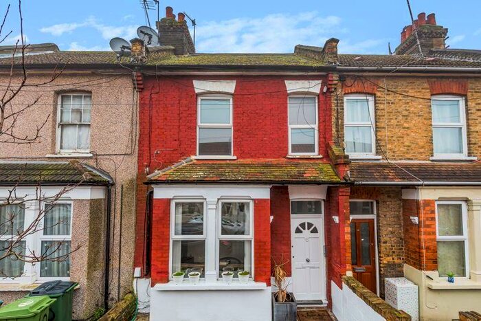 1 Bedroom Apartment To Rent In Brookdene Road, London, SE18