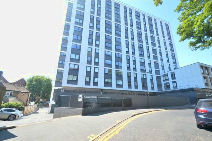 1 Bedroom Flat To Rent In Wellesley Road, Sutton, SM2