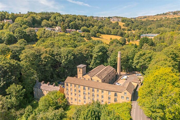 1 Bedroom Apartment For Sale In Brook Lane, Golcar, Huddersfield, HD7