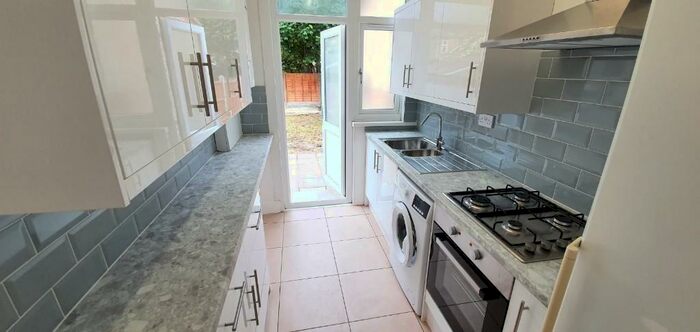 4 Bedroom Terraced House To Rent In Buller Road, London, N17